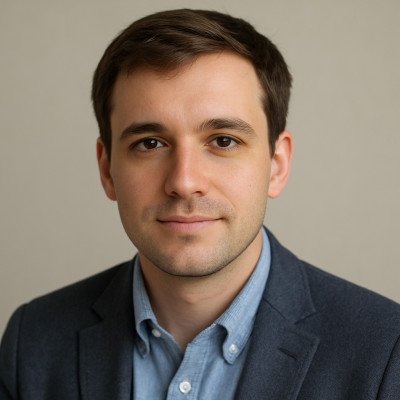Lukas B.
